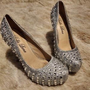 Bella Luna sequind pumps